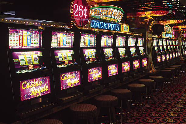 Blackjack: real-time card dealing and settlement Live blackjack table with dealer and cards